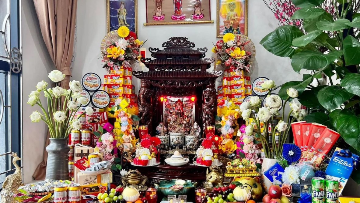 Thời điểm cần bao sái ban thờ Thần Tài
