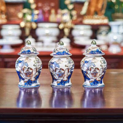 Ý nghĩa của hũ gạo muối trên ban Thần Tài?