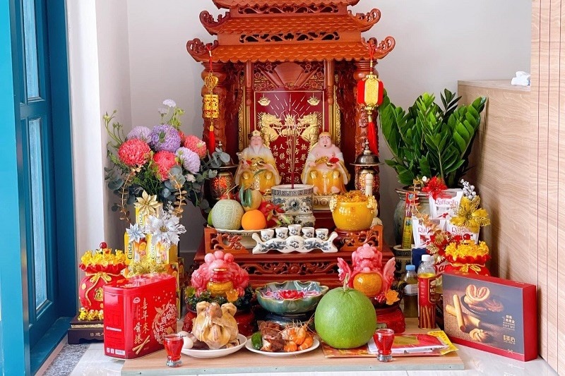 5 chén trên bàn thờ Thần Tài giúp thu hút và duy trì tài lộc
