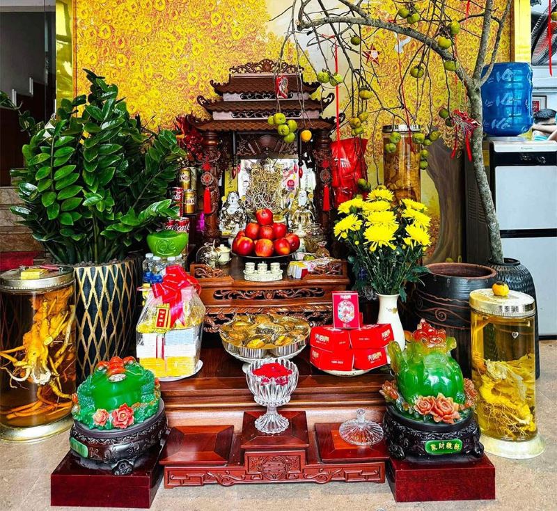 Một số lưu ý khi bố trí lọ hoa ban Thần Tài
